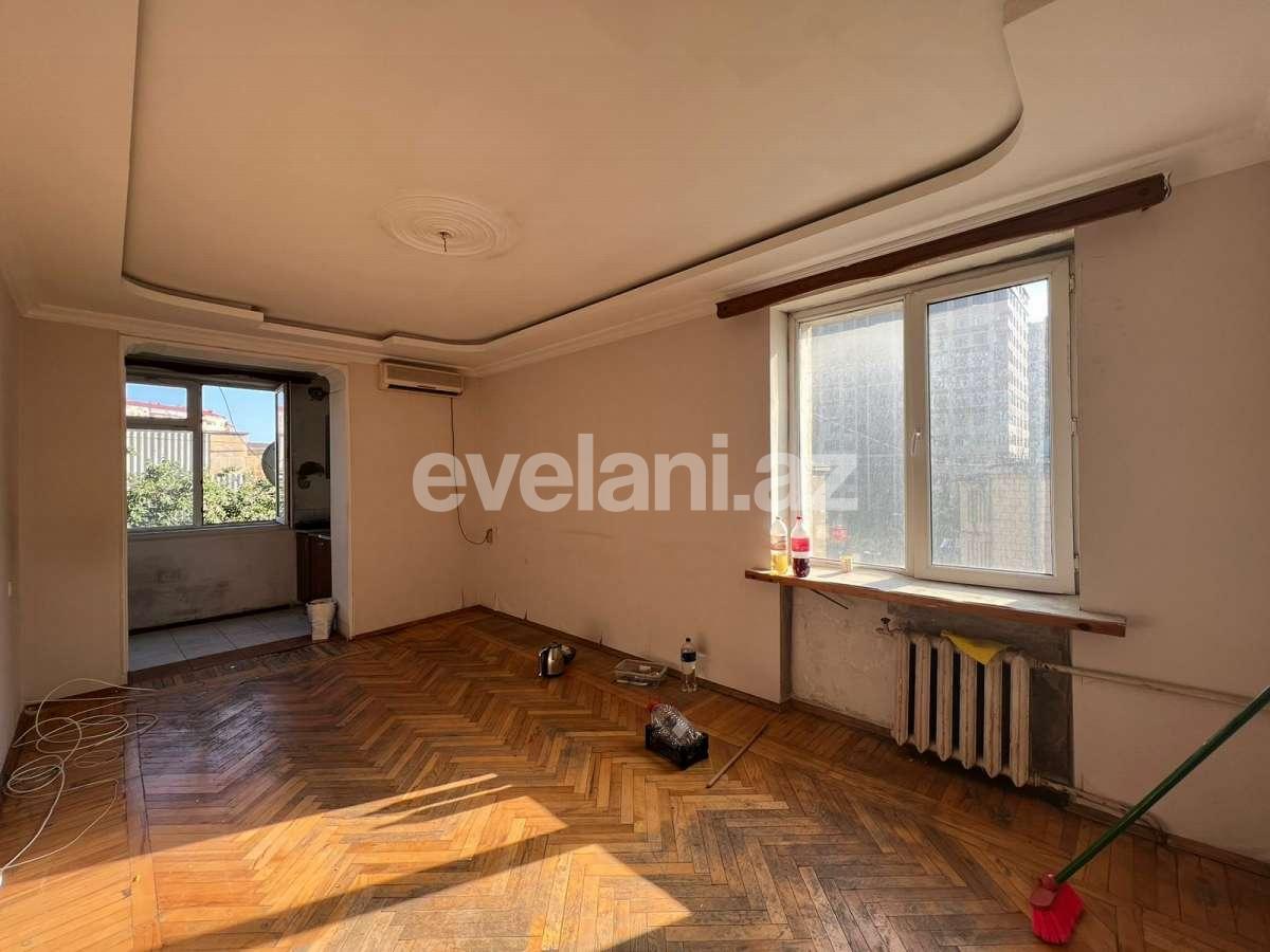 Satılır, köhnə tikili, 1 otaqlı, 40 m², Bakı, Binəqədi r, Azadlıq prospekti m.