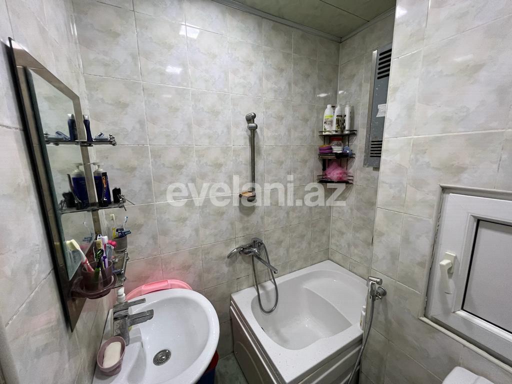 Satılır, köhnə tikili, 2 otaqlı, 55 m², Bakı, Nəsimi r, 4-cü mikrorayon q, Memar Əcəmi m.