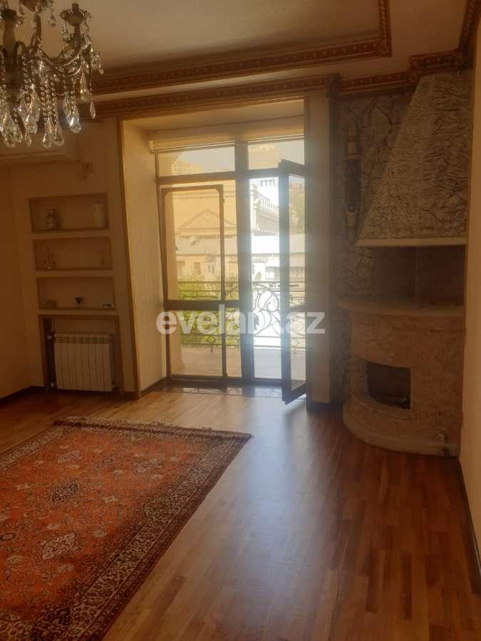 Kirayə verilir, köhnə tikili, 2 otaqlı, 60 m², Bakı, Səbail r, İçəri Şəhər m.