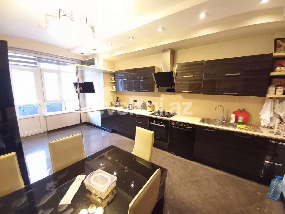 Kirayə verilir, yeni tikili, 3 otaqlı, 120 m², Bakı, Xətai r, Şah İsmayıl Xətai m.