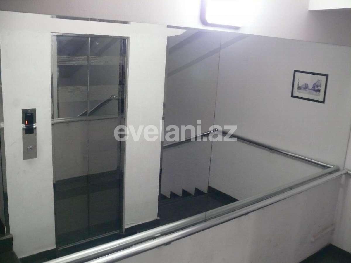 Kirayə verilir, köhnə tikili, 3 otaqlı, 84.99 m², Bakı, Səbail r, Sahil m.