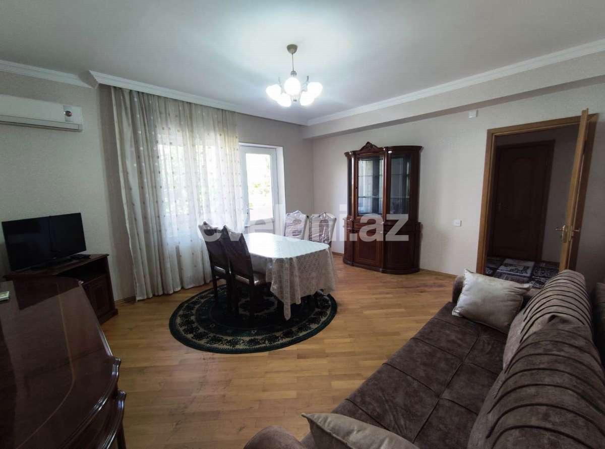 Satılır, köhnə tikili, 4 otaqlı, 120 m², Bakı, Xətai r, Şah İsmayıl Xətai m.