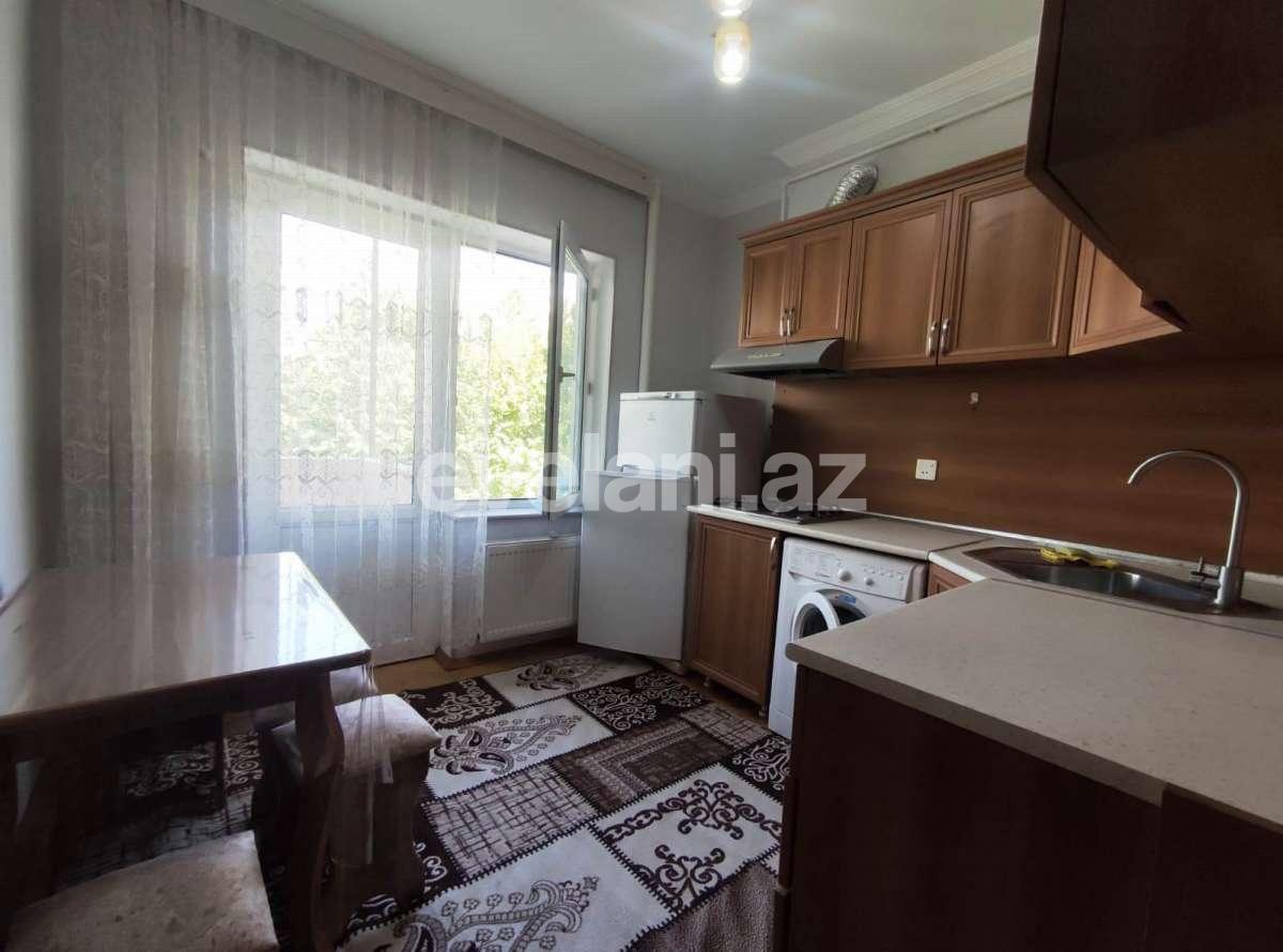 Satılır, köhnə tikili, 4 otaqlı, 120 m², Bakı, Xətai r, Şah İsmayıl Xətai m.