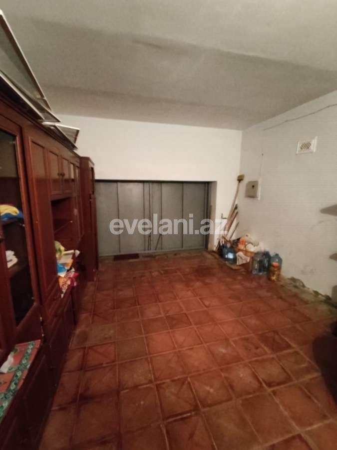 Satılır, həyət evi / bağ, 5 otaqlı, 239 m², Bakı, Nizami r, Qara Qarayev m.