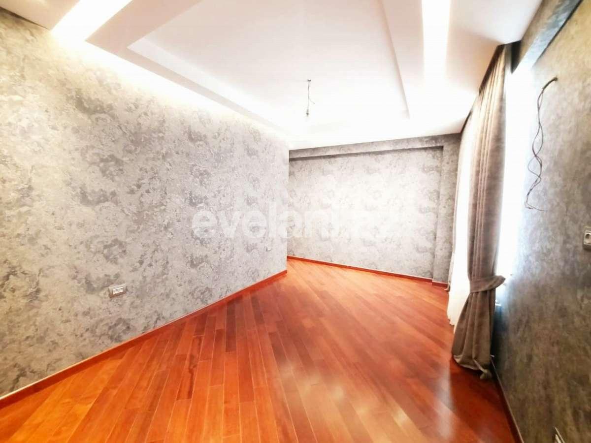 Satılır, yeni tikili, 4 otaqlı, 170 m², Bakı, Nizami r, Qara Qarayev m.