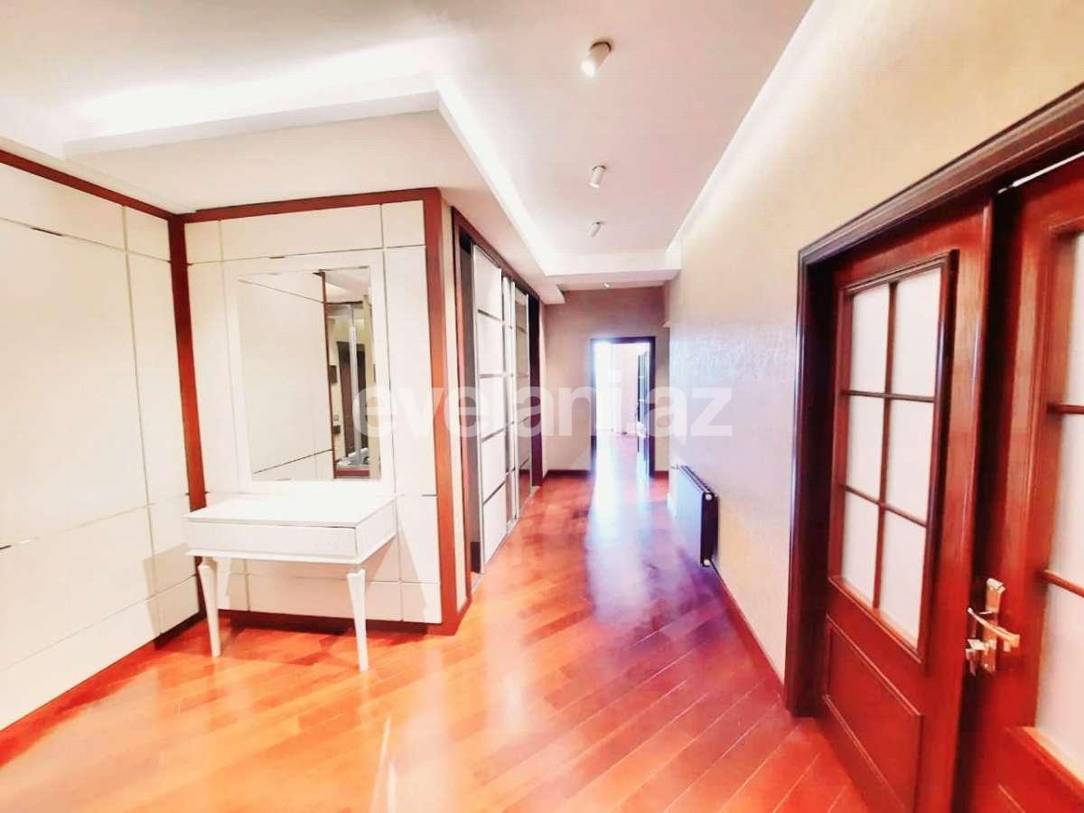 Satılır, yeni tikili, 4 otaqlı, 170 m², Bakı, Nizami r, Qara Qarayev m.