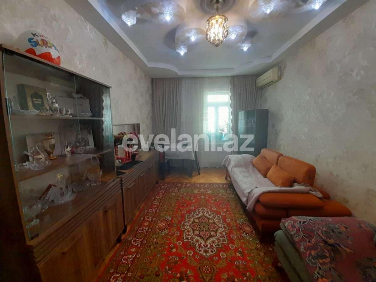 Satılır, köhnə tikili, 3 otaqlı, 60 m², Bakı, Suraxanı r, Massiv D q.