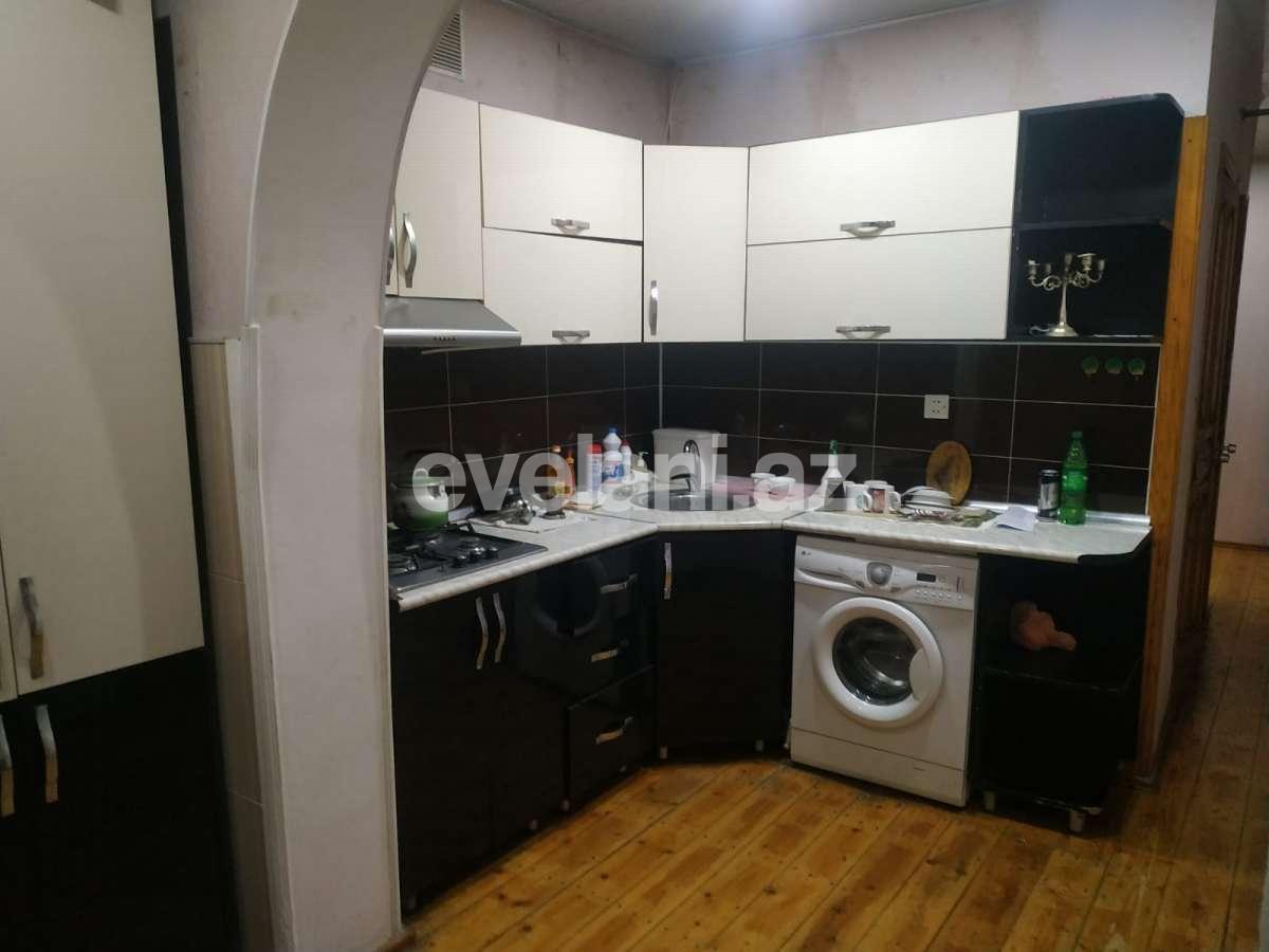 Rent, old building, 4 room, 101 m², Baku, Surakhani r, Massiv D d.