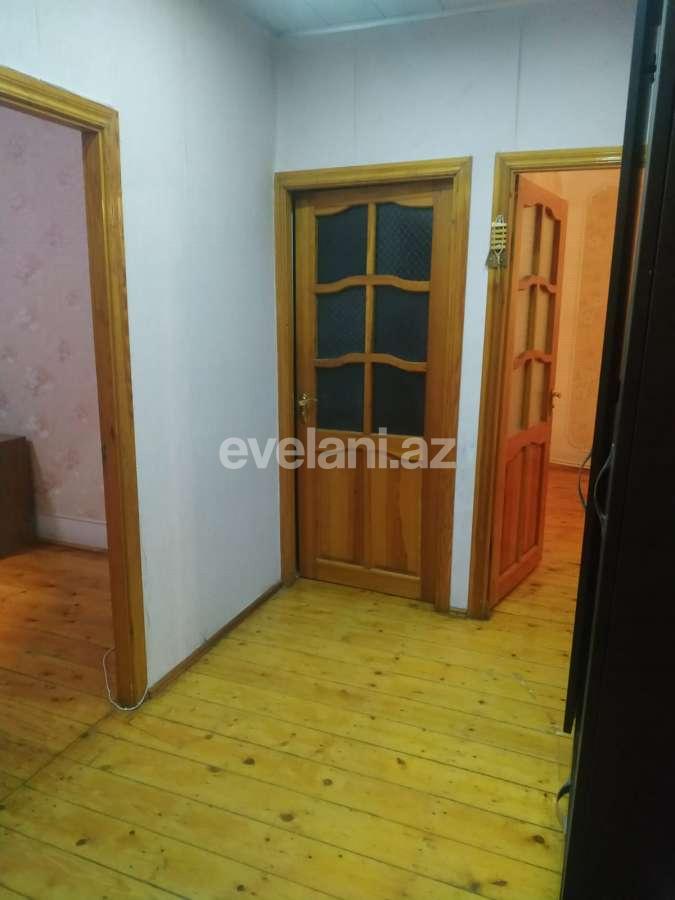 Rent, old building, 4 room, 101 m², Baku, Surakhani r, Massiv D d.