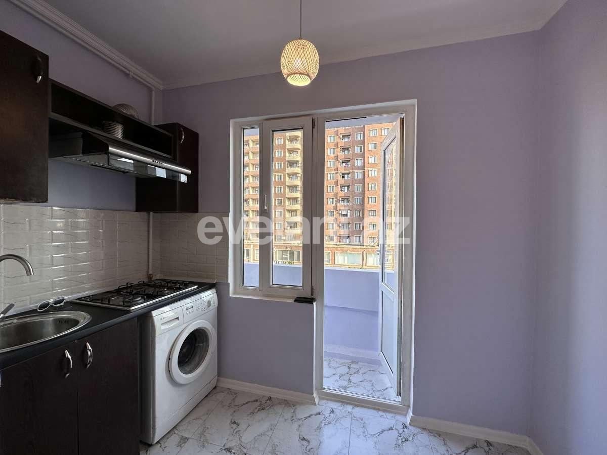 Satılır, köhnə tikili, 2 otaqlı, 60 m², Bakı, Xətai r, Əhmədli q, Əhmədli m.
