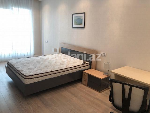 Rent, new building, 3 room, 145 m², Baku, Nasimi r, 28 may m.