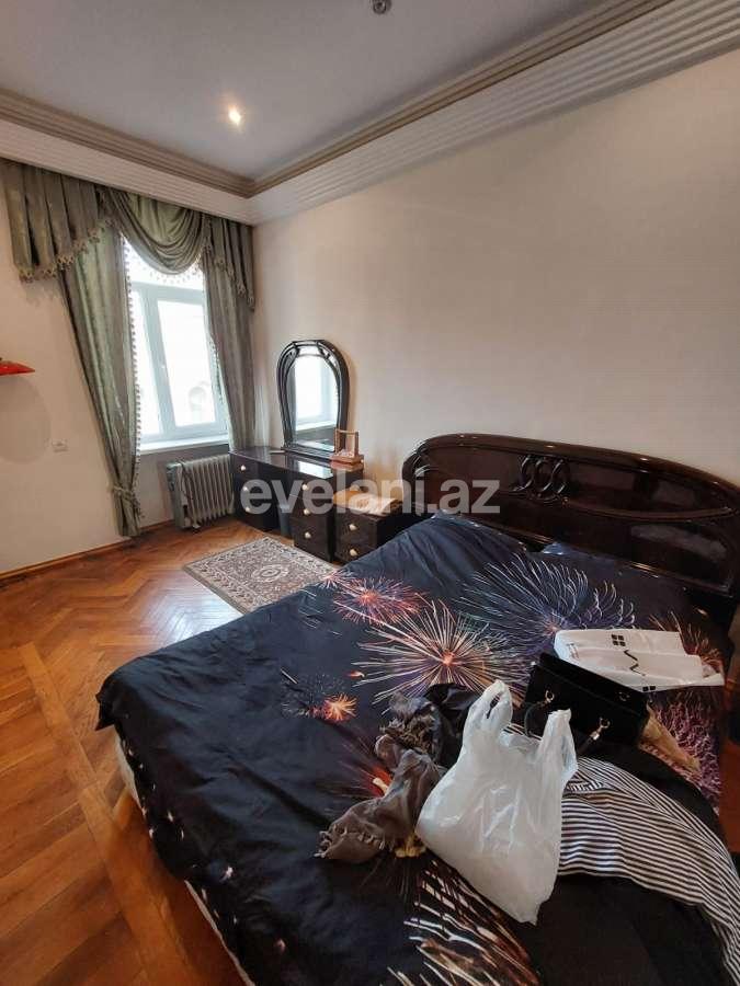 Satılır, köhnə tikili, 2 otaqlı, 55 m², Bakı, Səbail r, Sahil m.