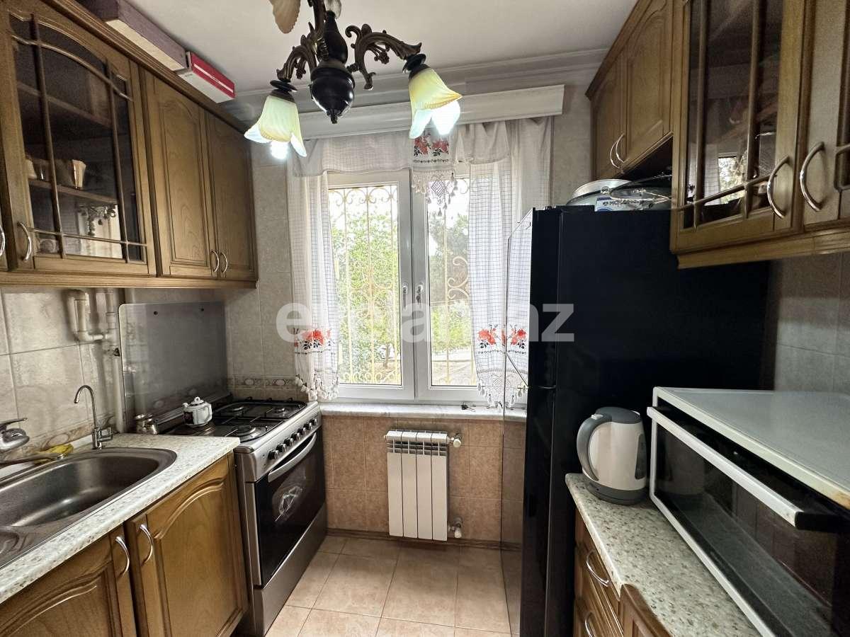Satılır, yeni tikili, 2 otaqlı, 50 m², Bakı, Nizami r, Neftçilər m.