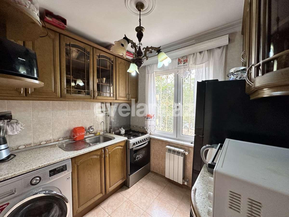 Satılır, yeni tikili, 2 otaqlı, 50 m², Bakı, Nizami r, Neftçilər m.