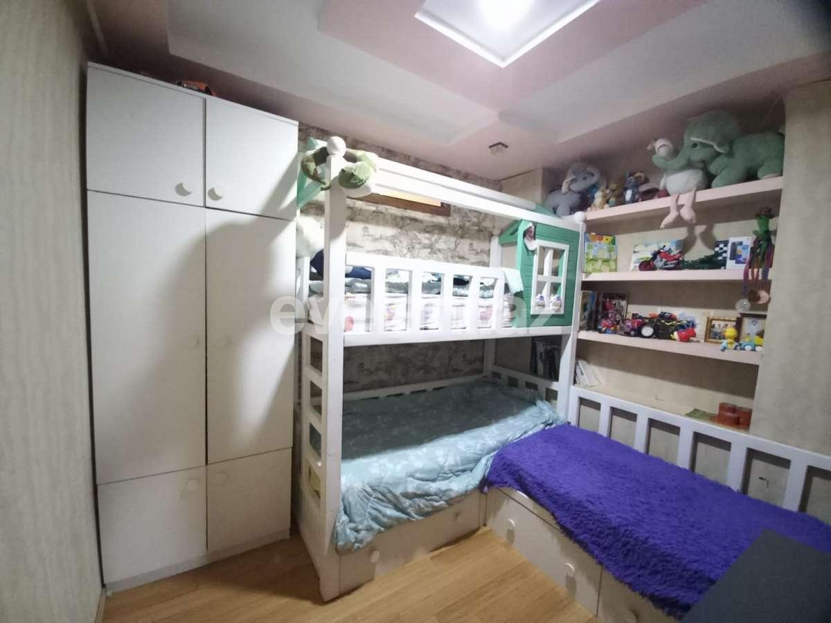 Satılır, köhnə tikili, 3 otaqlı, 65 m², Bakı, Xətai r, Əhmədli q, Xalqlar Dostluğu m.
