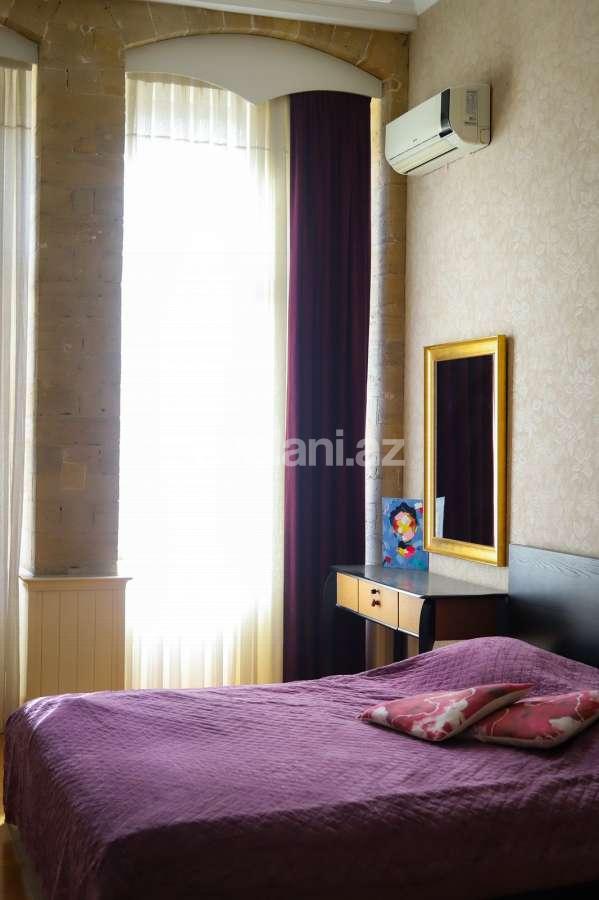 Kirayə verilir, köhnə tikili, 2 otaqlı, 70 m², Bakı, Səbail r, 28 may m.