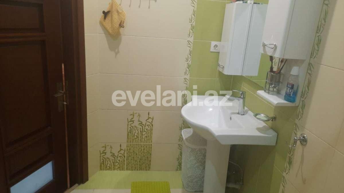 Rent, old building, 3 room, 130 m², Baku, Binagadi r, 9-th microdistrict d.