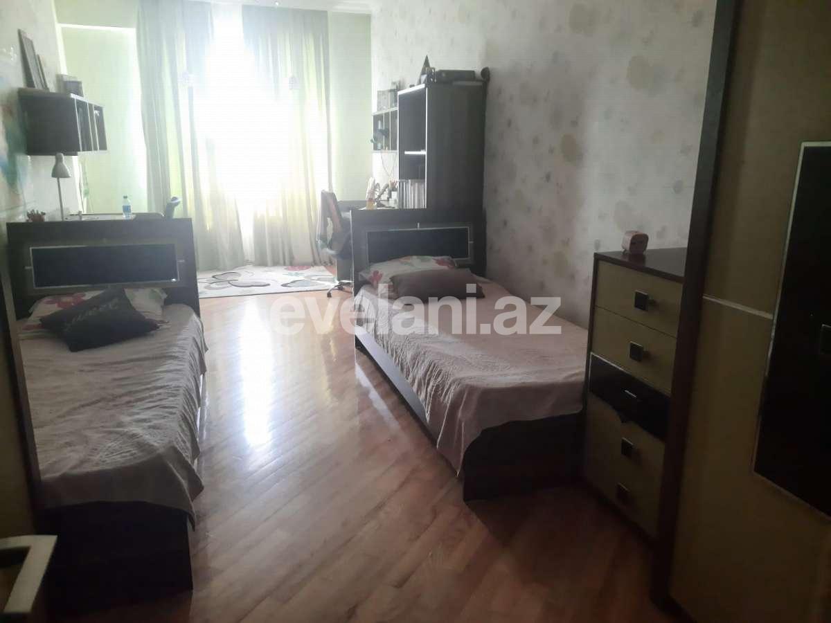 Rent, old building, 3 room, 130 m², Baku, Binagadi r, 9-th microdistrict d.