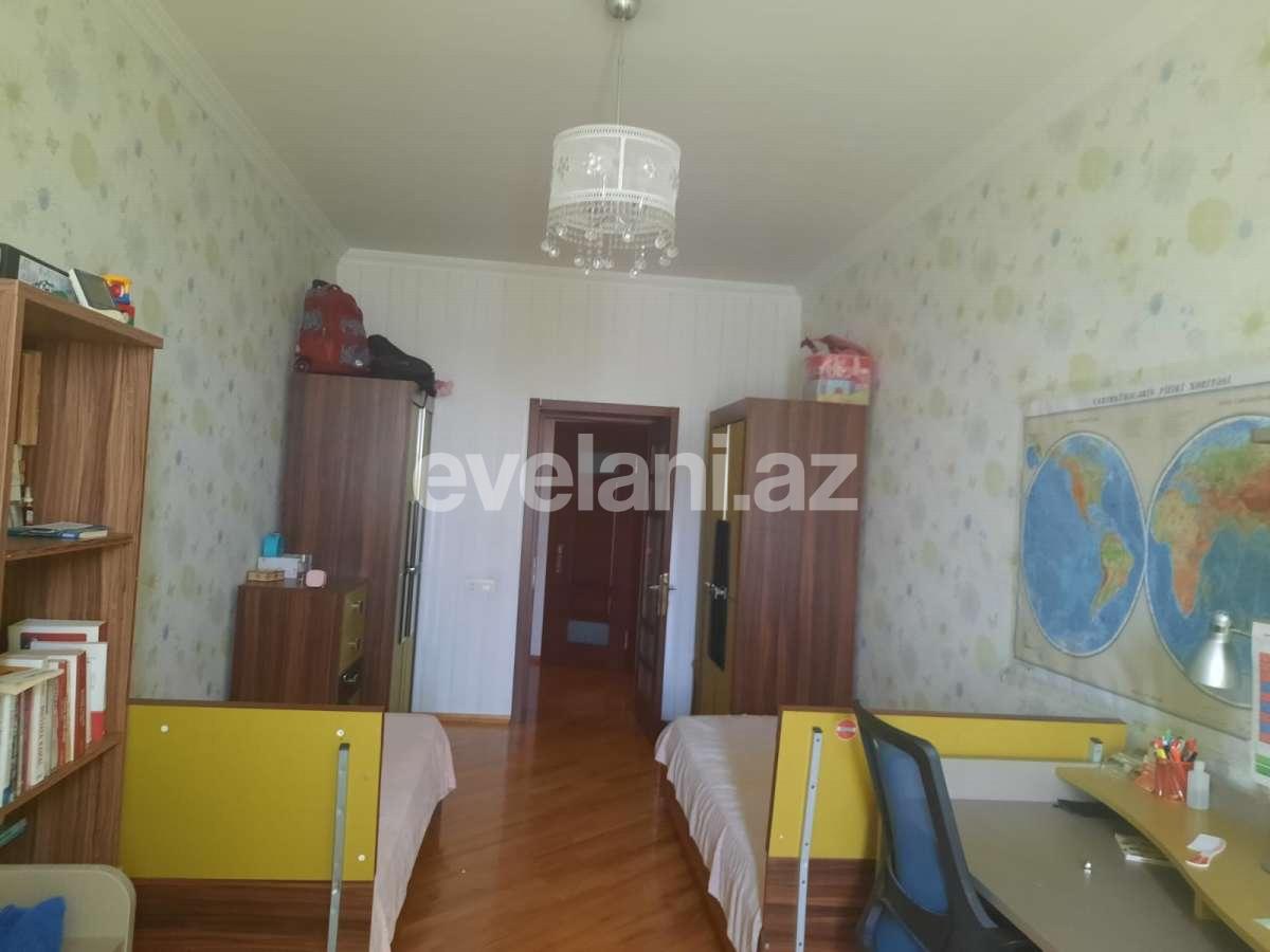 Rent, old building, 3 room, 130 m², Baku, Binagadi r, 9-th microdistrict d.