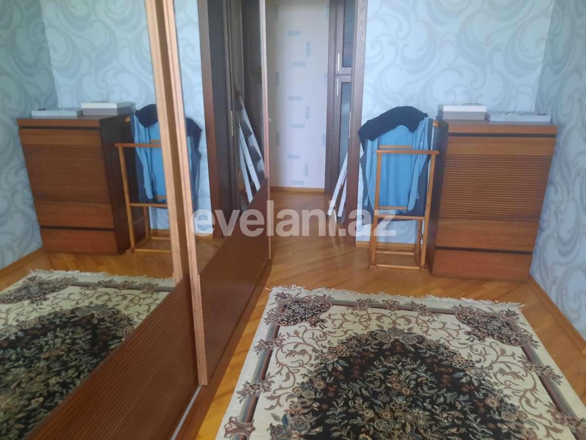 Rent, old building, 3 room, 130 m², Baku, Binagadi r, 9-th microdistrict d.