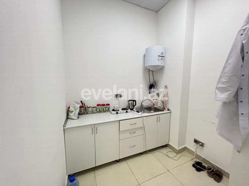 Satılır, obyekt, 103 m², Bakı, Suraxanı r, Yeni Günəşli q, Xalqlar Dostluğu m.