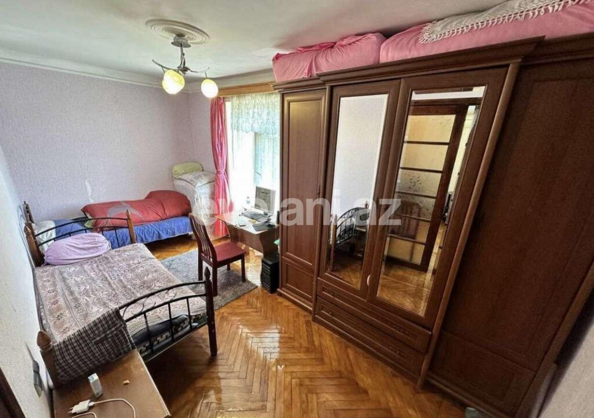 Satılır, köhnə tikili, 2 otaqlı, 50 m², Bakı, Yasamal r, İçəri Şəhər m.