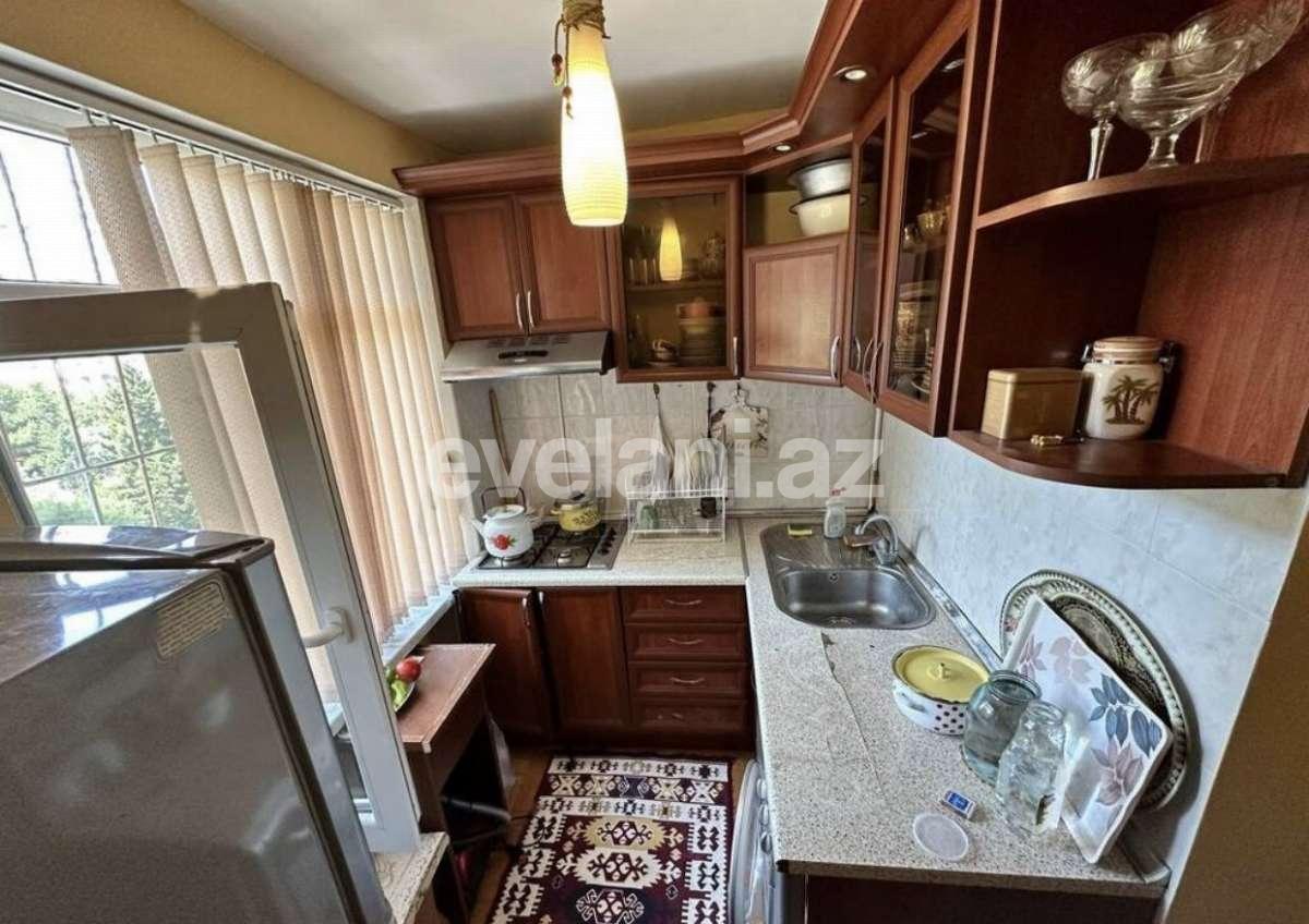 Satılır, köhnə tikili, 2 otaqlı, 50 m², Bakı, Yasamal r, İçəri Şəhər m.