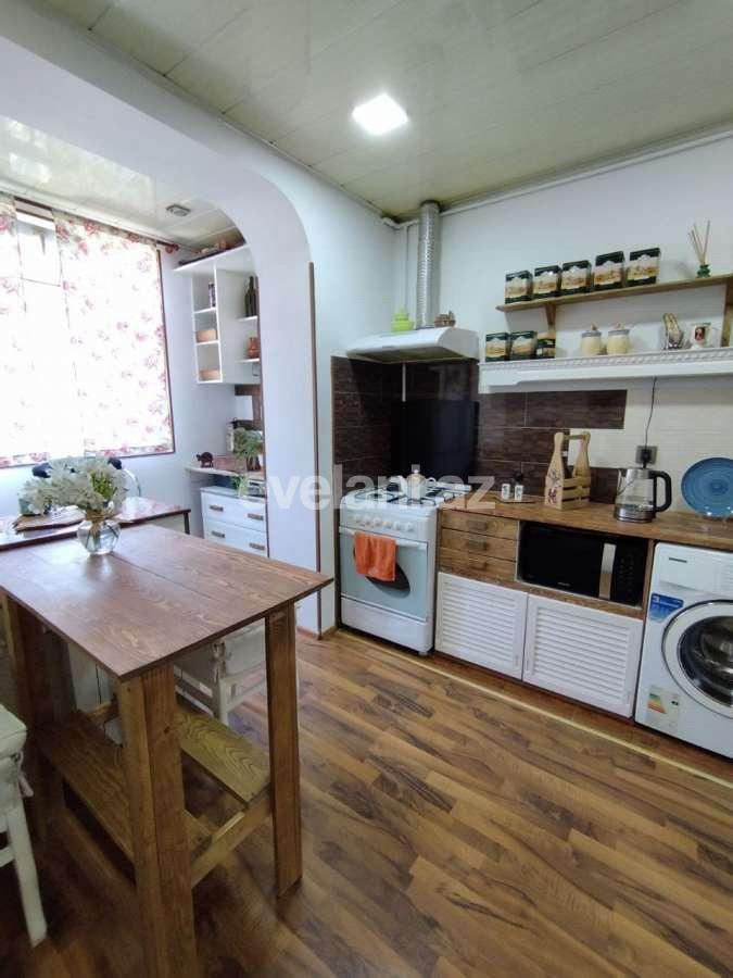 Satılır, köhnə tikili, 3 otaqlı, 72 m², Bakı, Suraxanı r.