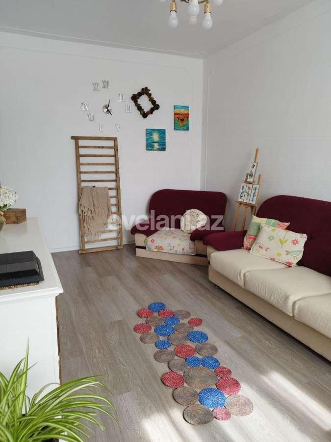 Satılır, köhnə tikili, 3 otaqlı, 72 m², Bakı, Suraxanı r.