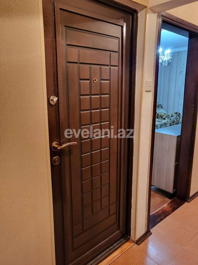 Sale, old building, 3 room, 70 m², Baku, Surakhani r, Gunashli d, Khalglar Doslugu m.