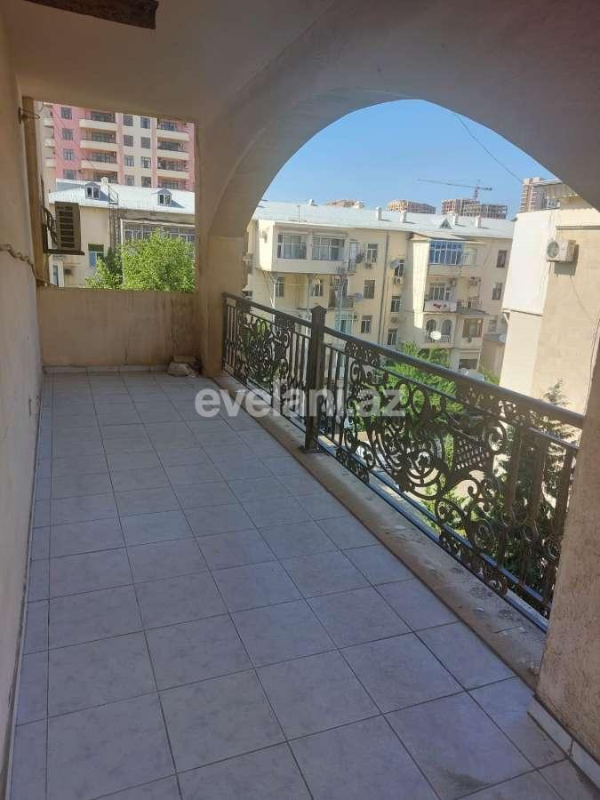 Сдаётся, вторичка, 3-комнаты, 100 m², Баку, Сабаильский r, 28 мая m.
