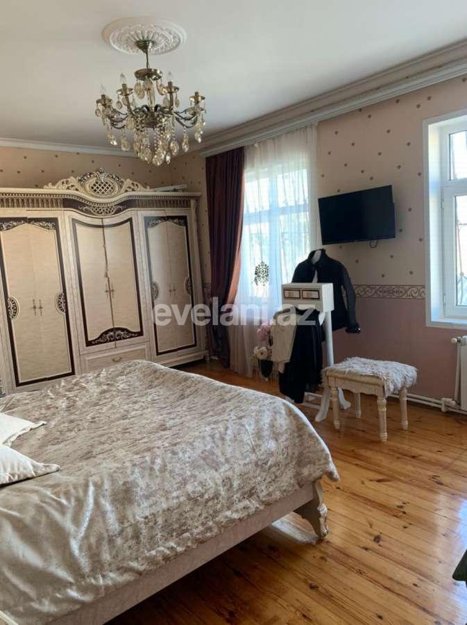 Satılır, həyət evi / bağ, 5 otaqlı, 220 m², Bakı, Nizami r, Qara Qarayev m.