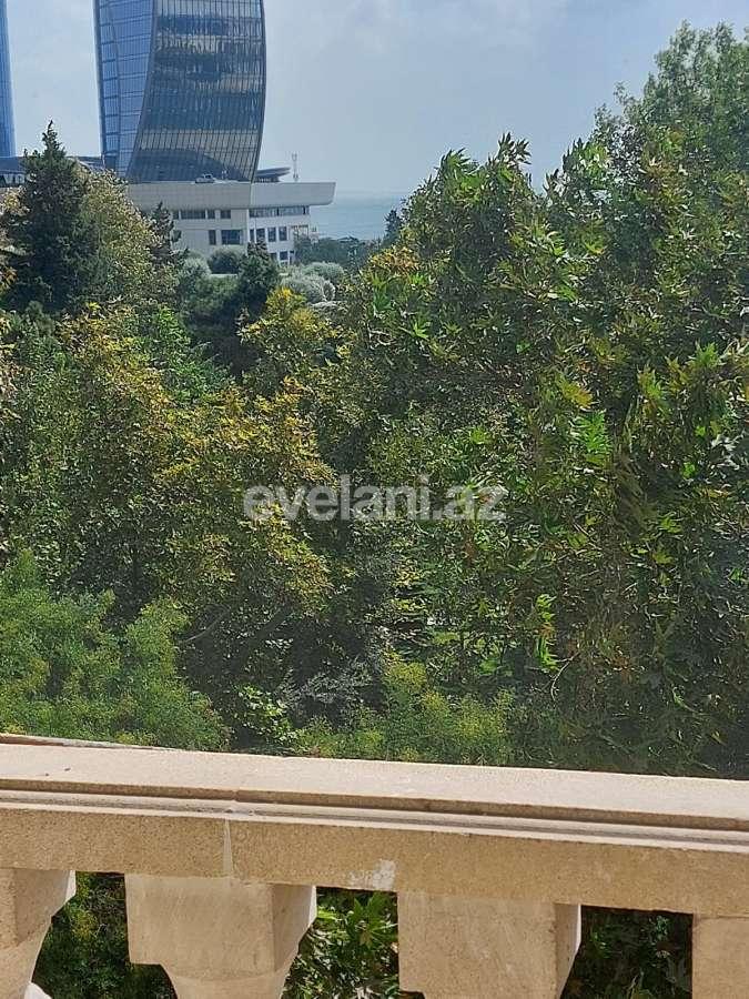 Satılır, köhnə tikili, 3 otaqlı, 100 m², Bakı, Səbail r.