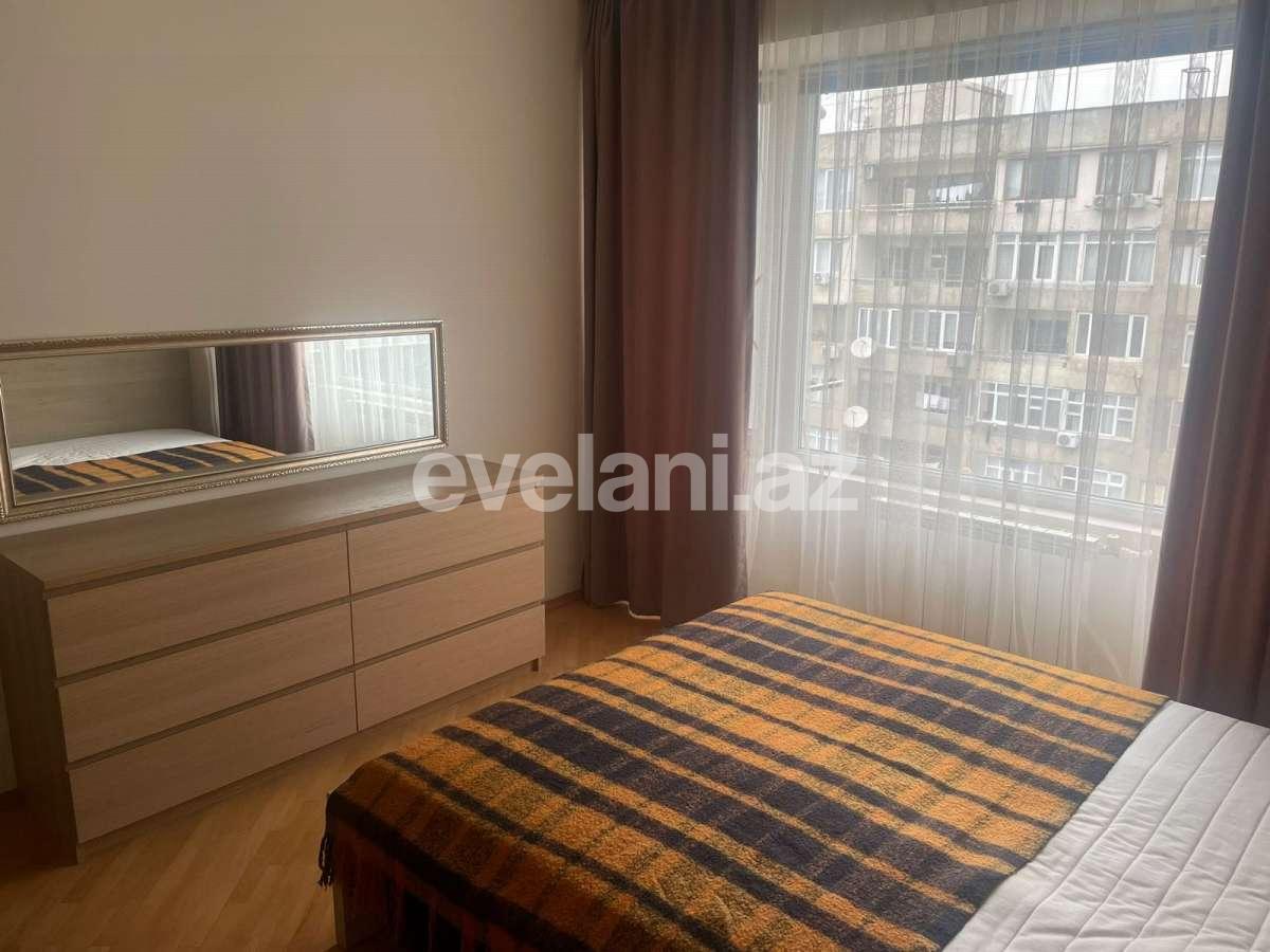 Rent, old building, 2 room, 60 m², Baku, Sabail r.