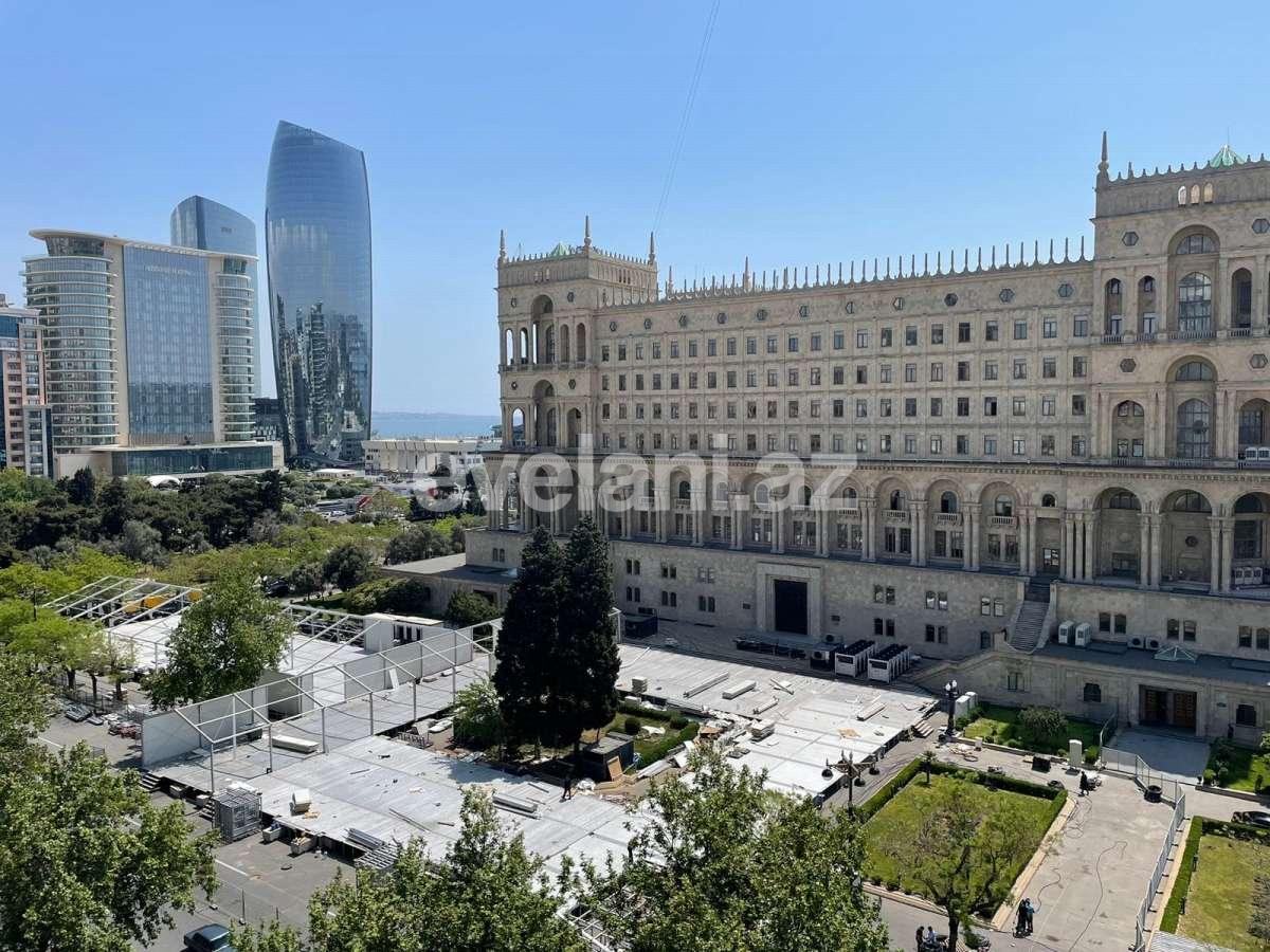 Rent, old building, 2 room, 60 m², Baku, Sabail r.