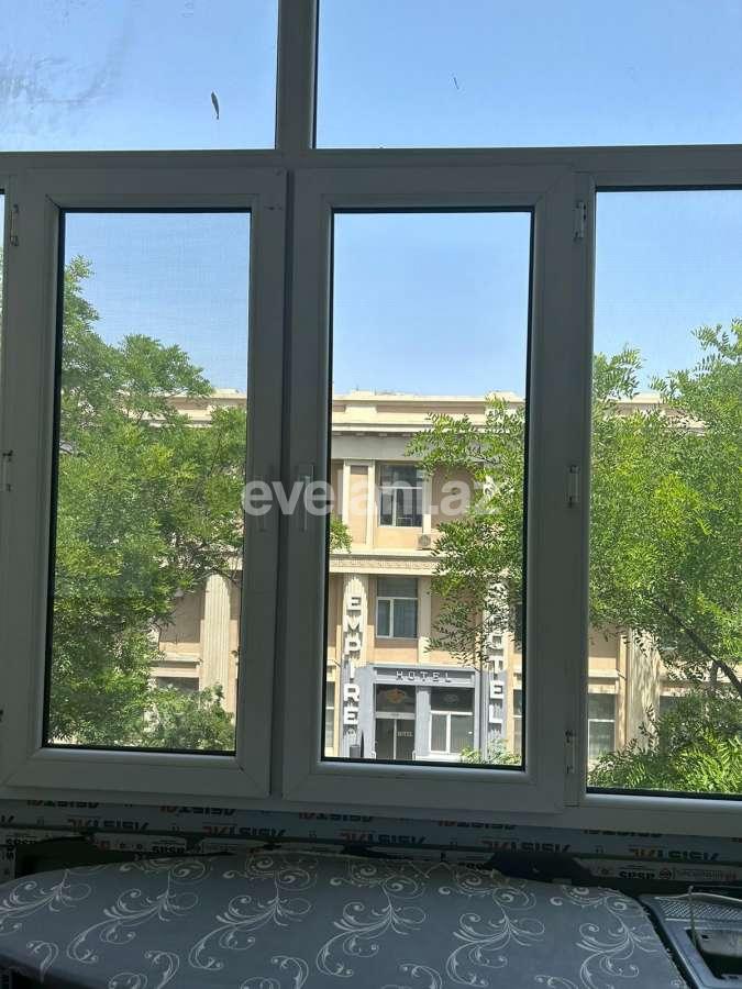 Rent, old building, 2 room, 62 m², Baku, Sabail r, 28 may m.