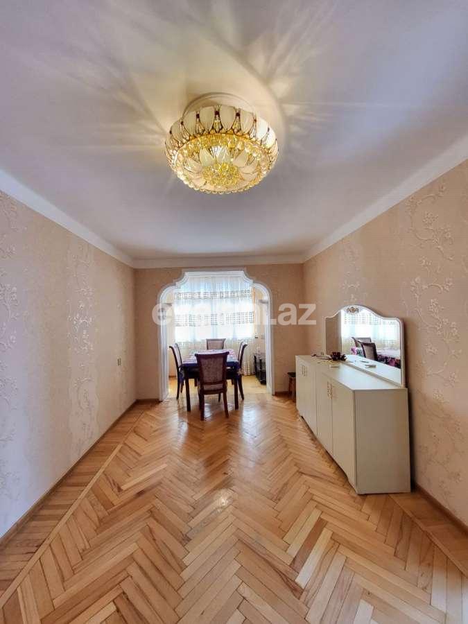 Sale, old building, 2 room, 50 m², Baku, Nizami r, Gara Garayev m.