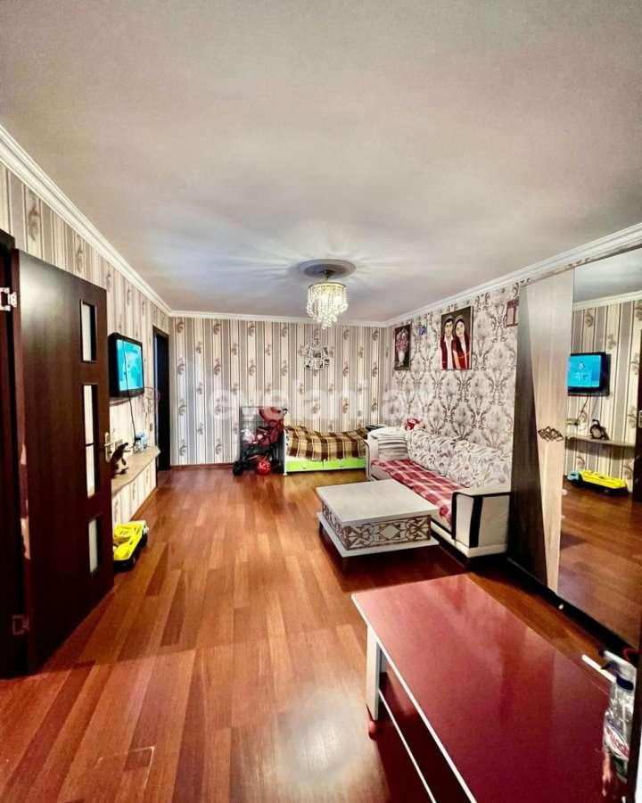 Satılır, köhnə tikili, 2 otaqlı, 36 m², Bakı, Nizami r, Qara Qarayev m.