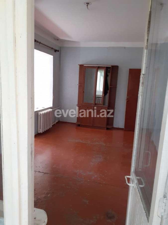 Satılır, köhnə tikili, 1 otaqlı, 45 m², Bakı, Binəqədi r, 8-ci mikrorayon q, Azadlıq prospekti m.