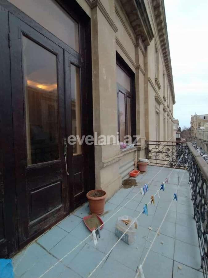 Sale, old building, 4 room, 219.99 m², Baku, Sabail r, Sahil m.