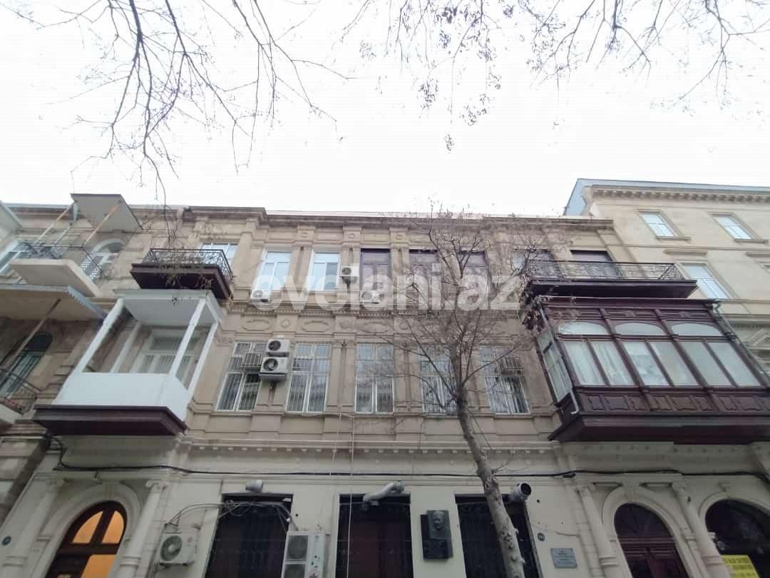 Sale, old building, 4 room, 219.99 m², Baku, Sabail r, Sahil m.