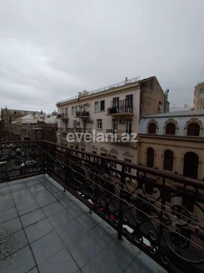 Sale, old building, 4 room, 219.99 m², Baku, Sabail r, Sahil m.