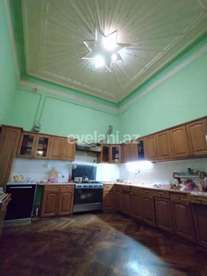 Sale, old building, 4 room, 219.99 m², Baku, Sabail r, Sahil m.