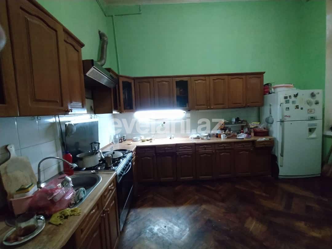 Sale, old building, 4 room, 219.99 m², Baku, Sabail r, Sahil m.