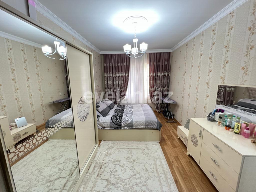 Sale, old building, 3 room, 75 m², Baku, Surakhani r, Yeni Guneshli d, Khalglar Doslugu m.