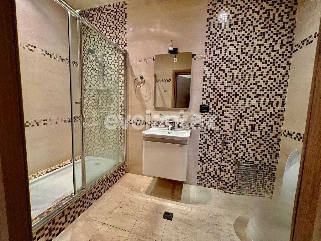 Kirayə verilir, yeni tikili, 4 otaqlı, 216 m², Bakı, Nəsimi r, Kubinka q, 28 may m.