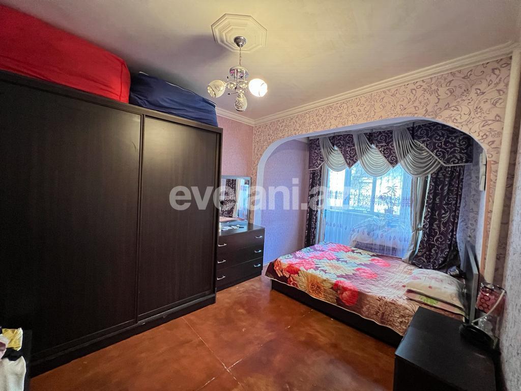 Satılır, köhnə tikili, 5 otaqlı, 90 m², Bakı, Suraxanı r, Yeni Günəşli q, Xalqlar Dostluğu m.