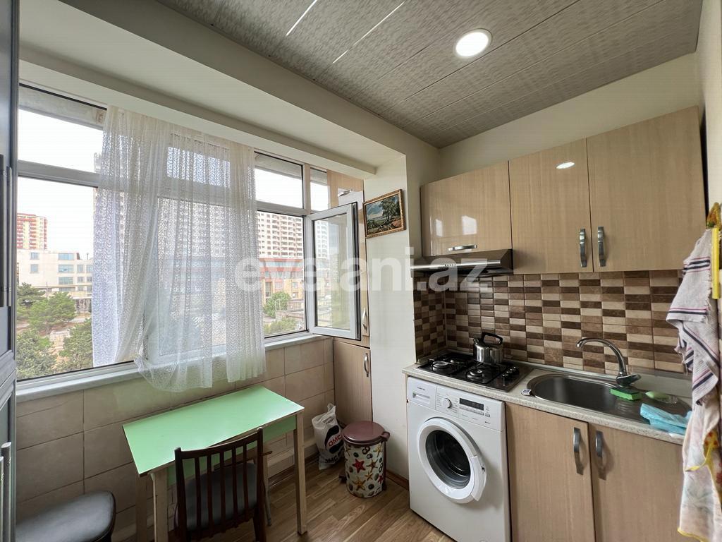 Satılır, köhnə tikili, 3 otaqlı, 65 m², Bakı, Suraxanı r, Yeni Günəşli q.