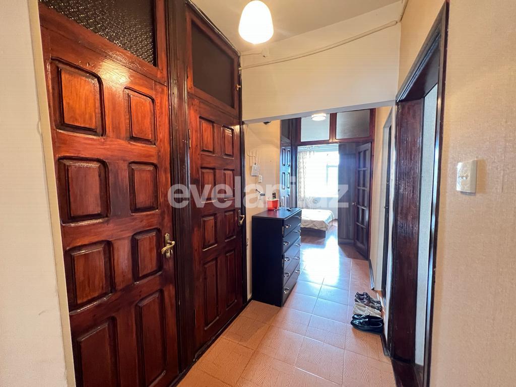 Satılır, köhnə tikili, 3 otaqlı, 65 m², Bakı, Suraxanı r, Yeni Günəşli q.