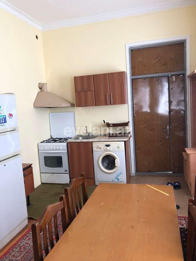 Kirayə verilir, köhnə tikili, 2 otaqlı, 44 m², Bakı, Yasamal r, İnşaatçılar m.
